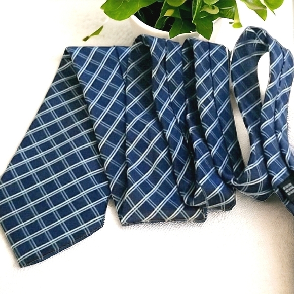 Hathaway Men's 100% Silk Tie - Picture 1 of 5